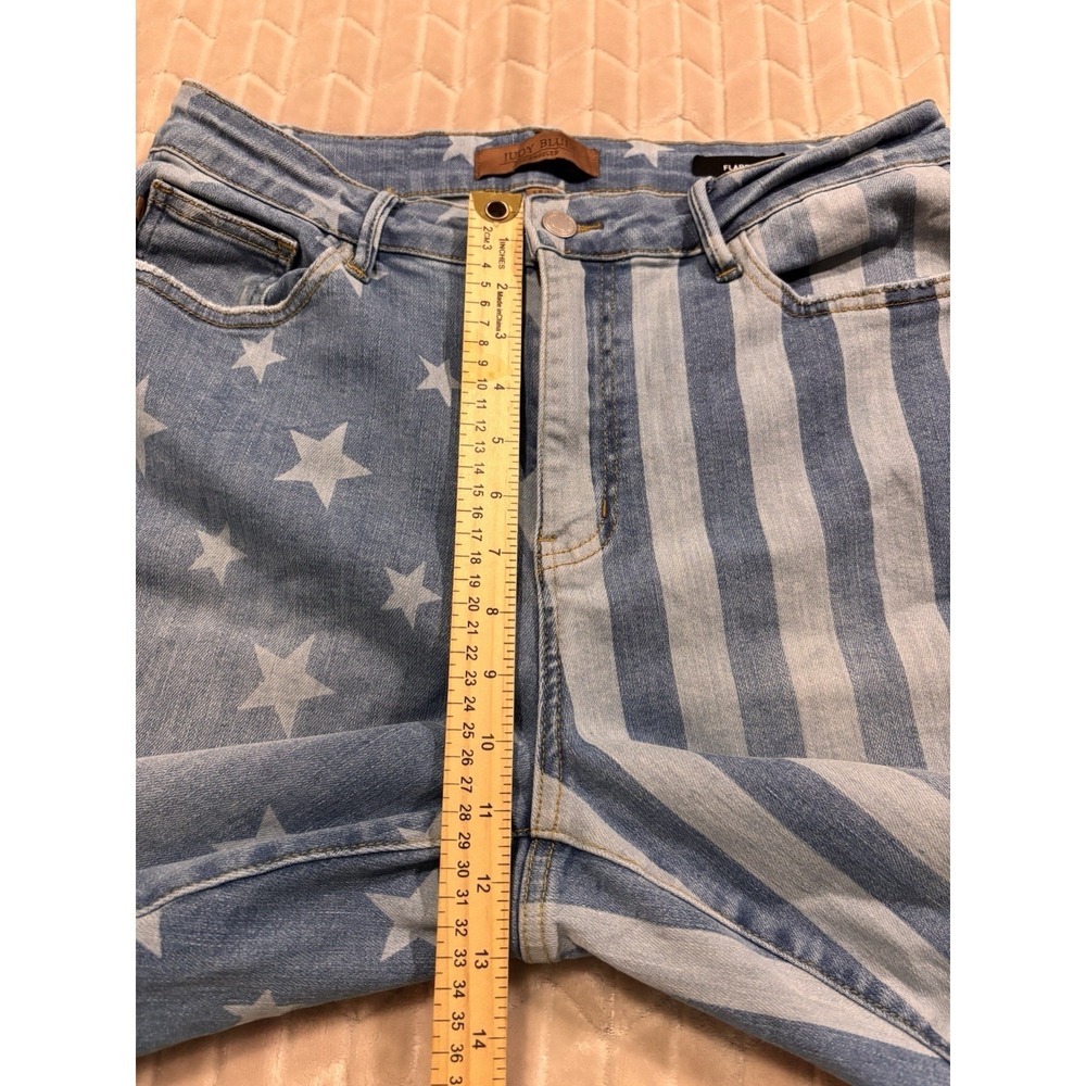 JUDY BLUE Stars & Stripes Flare Jeans 14W Americana Fourth of July Boho Retro - Picture 11 of 13
